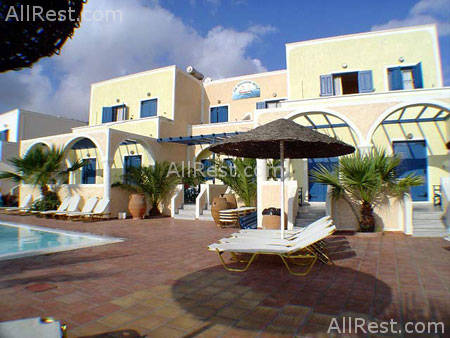 Boathouse Hotel 2